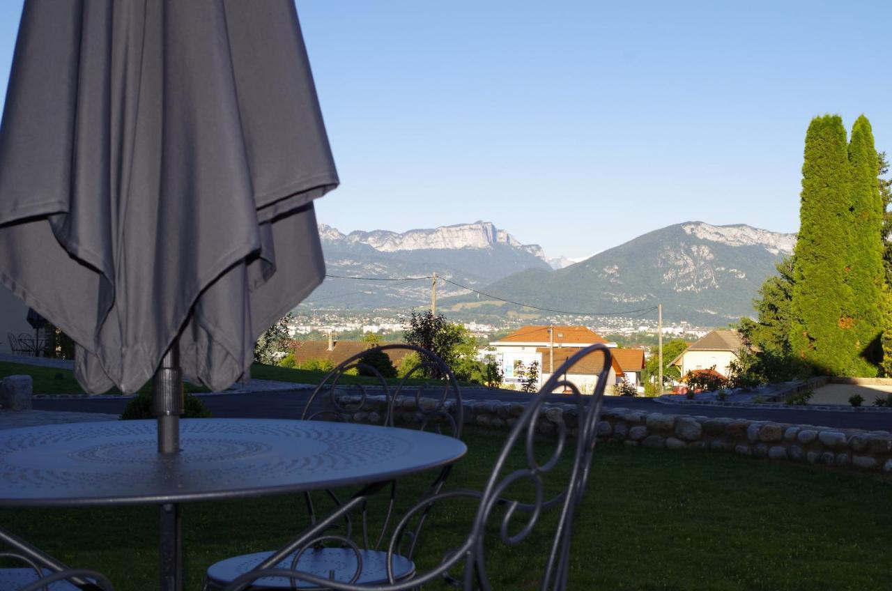 Le Paon Bleu Annecy Poisy Bed and Breakfast Buitenkant foto