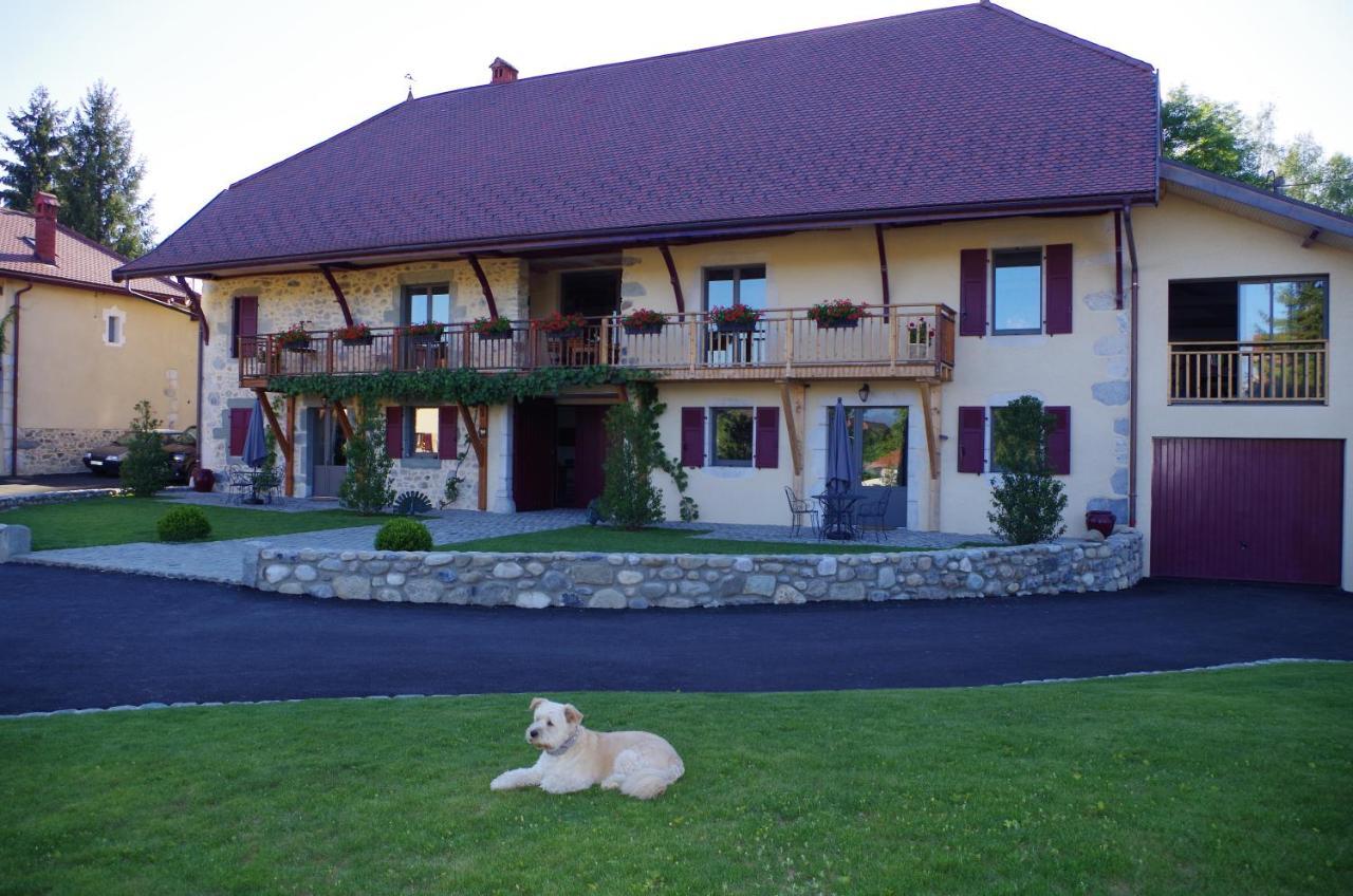 Le Paon Bleu Annecy Poisy Bed and Breakfast Buitenkant foto
