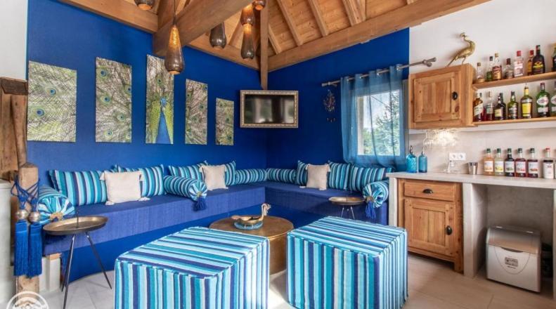 Le Paon Bleu Annecy Poisy Bed and Breakfast Buitenkant foto