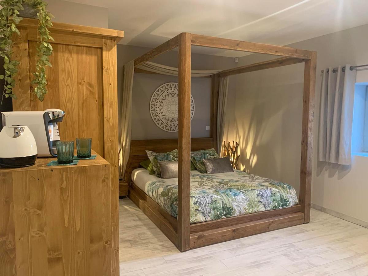 Le Paon Bleu Annecy Poisy Bed and Breakfast Buitenkant foto
