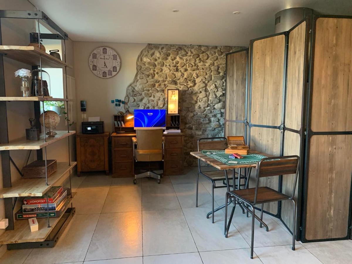Le Paon Bleu Annecy Poisy Bed and Breakfast Buitenkant foto