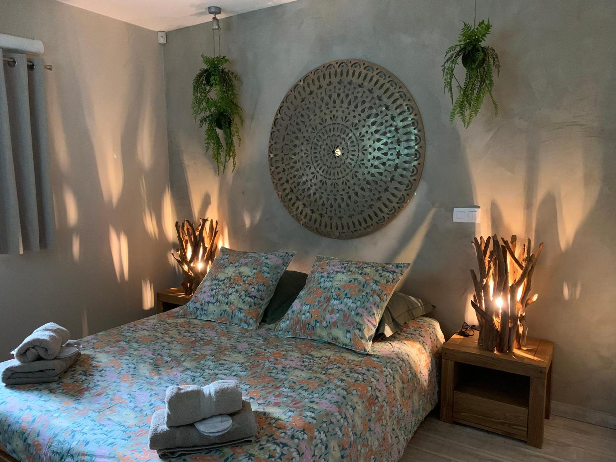 Le Paon Bleu Annecy Poisy Bed and Breakfast Buitenkant foto